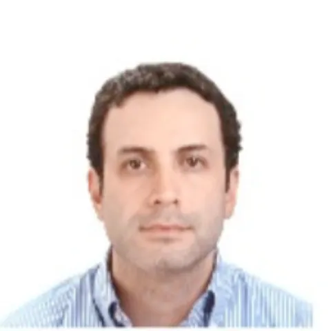 Doctor Carlos Bonilla especialista médico en la Clínica Reina Sofía Bogotá.