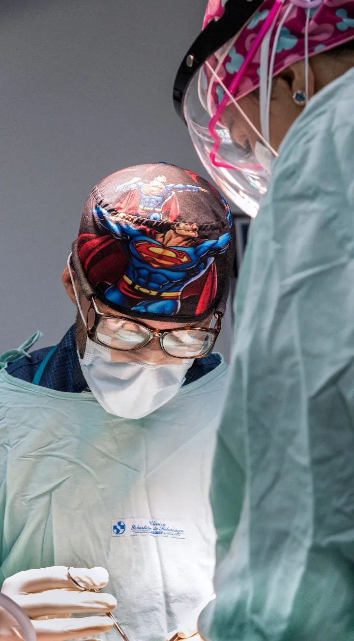 Especialistas en cirugía de cuello y cabeza en la Clínica Reina Sofía.