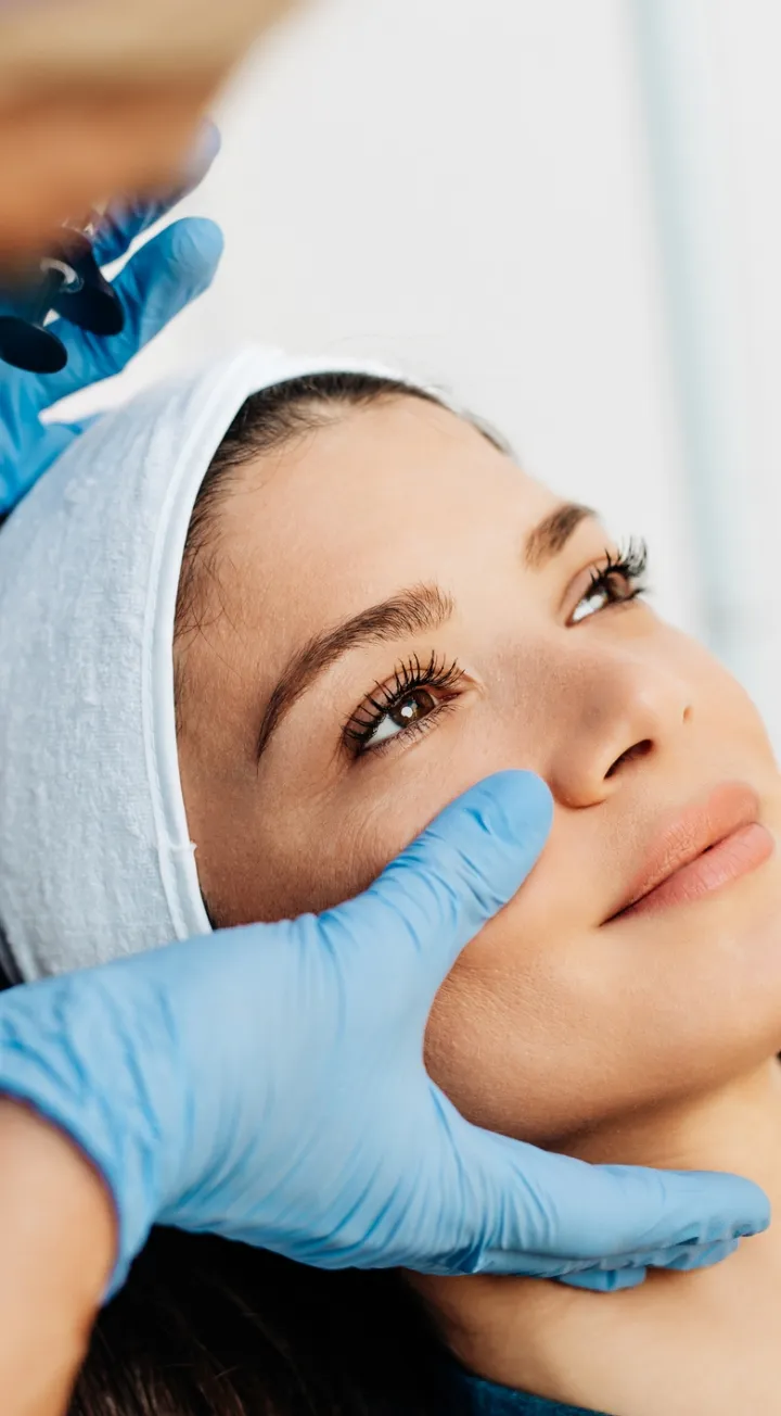 Procedimiento de cirugía maxilofacial en la Clínica Reina Sofía.