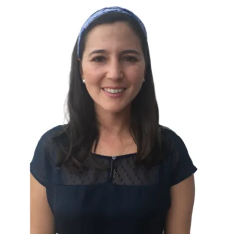 Doctora Claudia Zambrano especialista médico en la Clínica Reina Sofía Bogotá.