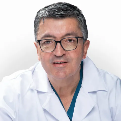 Doctor Juan Carlos Gallo especialista médico en la Clínica Reina Sofía Bogotá.
