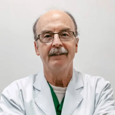 Doctor Juan Malagón especialista en la Clínica Reina Sofía Bogotá.