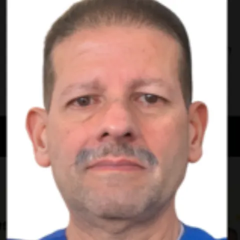 Doctor Pedro Duarte especialista médico en la Clínica Reina Sofía Bogotá.