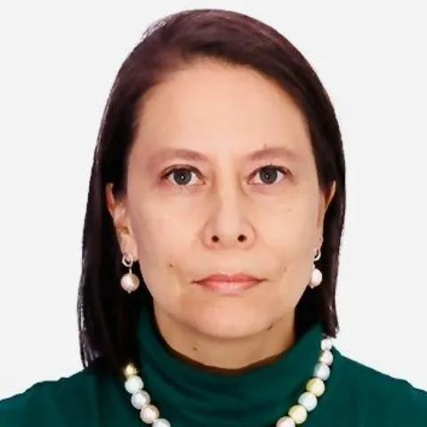 Doctora Sofía Quevedo especialista médico en la Clínica Reina Sofía Bogotá.